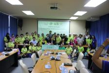 ดร.เทอดเกียรติ ชินสรนันท์ นายกเทศมนตรีนครแม่สอด เข้าร่วมการบันทึกความร่วมมือ การพัฒนาที่อยู่อาศัยเมืองแม่สอด จังหวัดตาก วันอังคารที่ ๖ ตุลาคม พ.ศ. ๒๕๕๘ ณ ห้องประชุมโกเมน เทศบาลนครแม่สอด