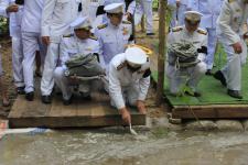 เทศบาลนครแม่สอด เข้าร่วมพิธีถวายดอกไม้จันทน์ ในพระราชพิธีถวายพระเพลิงพระบรมศพ พระบาทสมเด็จพระปรมินทรมหาภูมิพลอดุลยเดช บรมนาถบพิตร