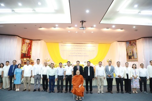 ทน.แม่สอด จัดโครงการฝึกอบรมส่งเสริมคุณธรรมจริยธรรมบุคลากรในสังกัดเทศบาลนครแม่สอด