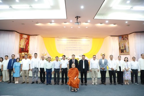 ทน.แม่สอด จัดโครงการฝึกอบรมส่งเสริมคุณธรรมจริยธรรมบุคลากรในสังกัดเทศบาลนครแม่สอด
