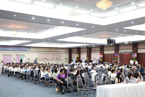ทน.แม่สอด จัดโครงการฝึกอบรมส่งเสริมคุณธรรมจริยธรรมบุคลากรในสังกัดเทศบาลนครแม่สอด