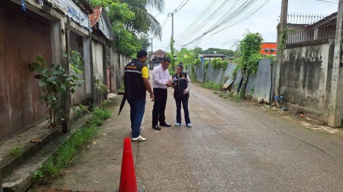 ทน.แม่สอด ร่วมกับ เรือนจำอำเภอแม่สอด ลงพื้นที่ขุดลอกท่อระบายน้ำ ในเขตพื้นที่เทศบาลนครแม่สอด
