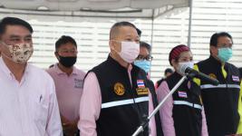 ทน.แม่สอดมอบเงินช่วยเหลือผู้ประสบสภาวะยากลำบากจากสถานการณ์โควิด-19 