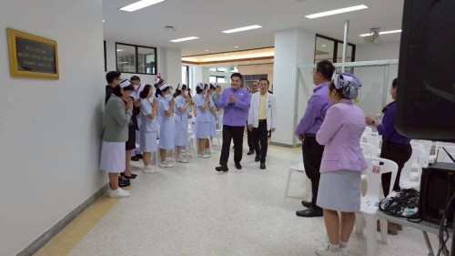 เทศบาลนครแม่สอด ร่วมพิธีเปิดหออภิบาลผู้ป่วยวิกฤตศัลยกรรมและศัลยกรรมประสาท โรงพยาบาลแม่สอด