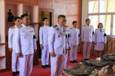 เทศบาลนครแม่สอด เข้าร่วมพิธีถวายดอกไม้จันทน์ ในพระราชพิธีถวายพระเพลิงพระบรมศพ พระบาทสมเด็จพระปรมินทรมหาภูมิพลอดุลยเดช บรมนาถบพิตร