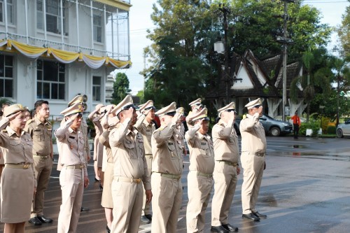 เทศบาลนครแม่สอด จัดกิจกรรมเคารพธงชาติ เนื่องในวันพระราชทานธงชาติไทย