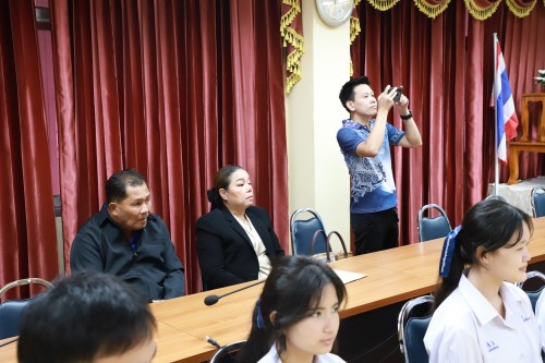 เทศบาลนครแม่สอด มอบเกียรติบัตรให้แก่นักเรียนโรงเรียนสรรพวิทยาคม ผู้ผ่านการฝึกประสบการณ์ ในคลินิกชุมอบอุ่น