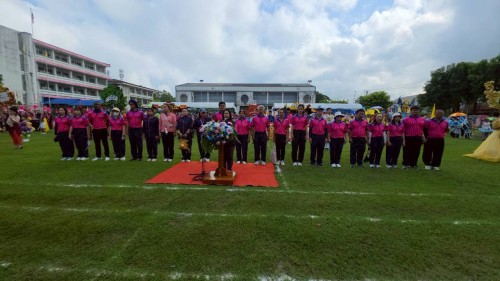 ทน.แม่สอด ร่วมพิธีเปิดการแข่งขันกีฬาสี “ดอนแก้วเกมส์” โรงเรียนเทศบาลวัดดอนแก้ว ประจำปีการศึกษา 2568