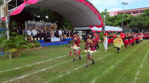 ทน.แม่สอด ร่วมพิธีเปิดการแข่งขันกีฬาสี “ดอนแก้วเกมส์” โรงเรียนเทศบาลวัดดอนแก้ว ประจำปีการศึกษา 2568