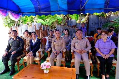 ทน.แม่สอด ร่วมพิธีมอบบ้านโครงการกาชาดปรับปรุงซ่อมแซม ที่อยู่อาศัยให้แก่ผู้ยากไร้ ผู้ด้อยโอกาสเฉลิมพระเกียรติสมเด็จพระกนิษฐาธิราชเจ้า กรมสมเด็จพระเทพรัตนราชสุดา ฯ สยามบรมราชกุมารี เนื่องในโอกาสวันคล้ายวันพระราชสมภพ ทรงพระเจริญพระชนมายุ 70 พรรษา