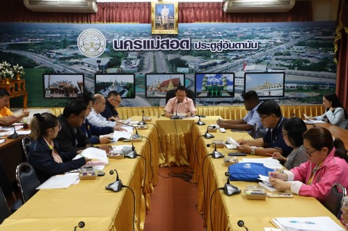 ทน.แม่สอด ประชุมคณะกรรมการพัฒนาเทศบาลนครแม่สอดเพื่อพิจารณาร่างแผนพัฒนาท้องถิ่น (พ.ศ.2566 - 2570) เพิ่มเติม ครั้งที่ 3/2568 ร่างแผนการดำเนินงาน ประจำปีงบประมาณ พ.ศ. 2569