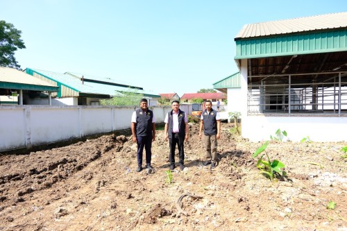 เทศบาลนครแม่สอด ลงพื้นที่ดำเนินการปรับปรุงภูมิทัศน์ โรงฆ่าสัตว์เทศบาลนครแม่สอด