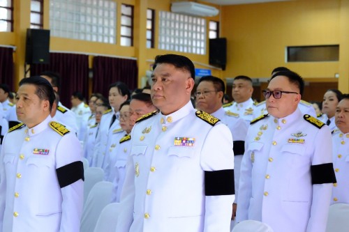 เทศบาลนครแม่สอด ร่วมพิธีถวายน้ำสรงพระบรมศพเบื้องหน้าพระฉายาลักษณ์สมเด็จพระนางเจ้าสิริกิติ์ พระบรมราชินีนาถ พระบรมราชชนนีพันปีหลวง