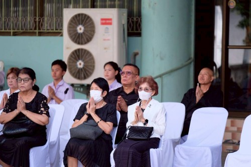 ทน.แม่สอด ร่วมพิธีบำเพ็ญกุศลและแสดงความอาลัยในวาระครบ 7 วัน (สัตตมวาร) แห่งการสวรรคเพื่อถวายเป็นพระราชกุศลแด่สมเด็จพระนางเจ้าสิริกิติ์ พระบรมราชินีนาถพระบรมราชชนนีพันปีหลวง