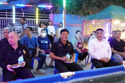 เทศบาลนครแม่สอด เข้าร่วมงานสืบสานประเพณีลอยกระทง ตลาดไนท์บาร์ซ่านครแม่สอด