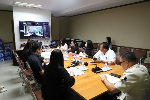ทน.แม่สอด เข้าร่วมประชุมชี้แจงแนวทางการเข้าเฝ้า ถวายบังคมกราบพระบรมศพ สมเด็จพระนางเจ้าสิริกิติ์ พระบรมราชินีนาถ พระบรมราชชนนีพันปีหลวง