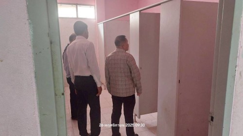 ทน.แม่สอด ลงพื้นที่ตรวจเยี่ยมและสำรวจเพื่อเตรียมซ่อมแซมระบบสาธารณูปโภคในโรงเรียนกีฬาเทศบาลนครแม่สอด