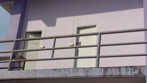 ทน.แม่สอด ลงพื้นที่ตรวจเยี่ยมและสำรวจเพื่อเตรียมซ่อมแซมระบบสาธารณูปโภคในโรงเรียนกีฬาเทศบาลนครแม่สอด