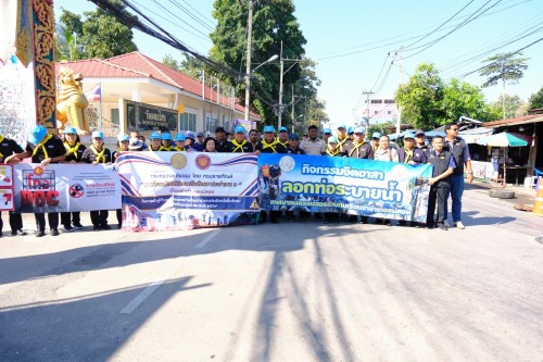 ทน.แม่สอด ลงพื้นที่บูรณาการร่วมกับเรือนจำอำเภอแม่สอดดำเนินการขุดลอกท่อระบายน้ำบริเวณหน้าวัดดอนไชยถึงบริเวณวงเวียนหอนาฬิกา