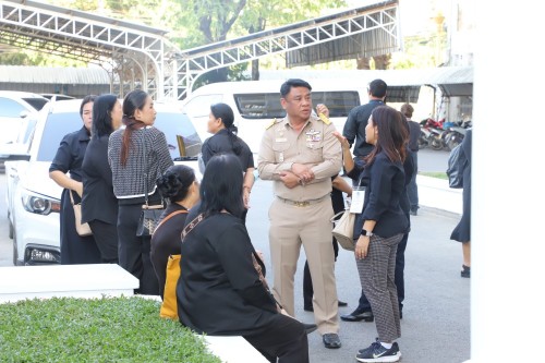 ทน.แม่สอด จัดโครงการฝึกอบรม ส่งเสริมเทิดทูนสถาบันชาติ ศาสนา พระมหากษัตริย์ นำประชาชนเข้าเฝ้าฯ กราบบังคมพระบรมศพ สมเด็จพระนางเจ้าสิริกิติ์ พระบรมราชินีนาถ พระบรมราชชนนีพันปีหลวงและศึกษาดูงานพระราชกรณียกิจ