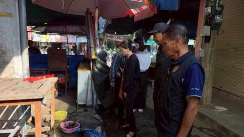 เทศบาลนครแม่สอด ลงพื้นที่ทำความสะอาดตลาดสดบ้านเหนือ เพื่อความสะอาดปลอดภัยถูกสุขอนามัย