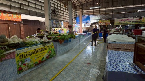 เทศบาลนครแม่สอด ลงพื้นที่ทำความสะอาดตลาดสดบ้านเหนือ เพื่อความสะอาดปลอดภัยถูกสุขอนามัย