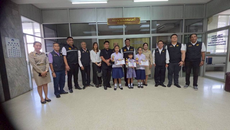 LINE_ALBUM_รวมมิตร ภารกิจ ผู้บริหาร_260212_54