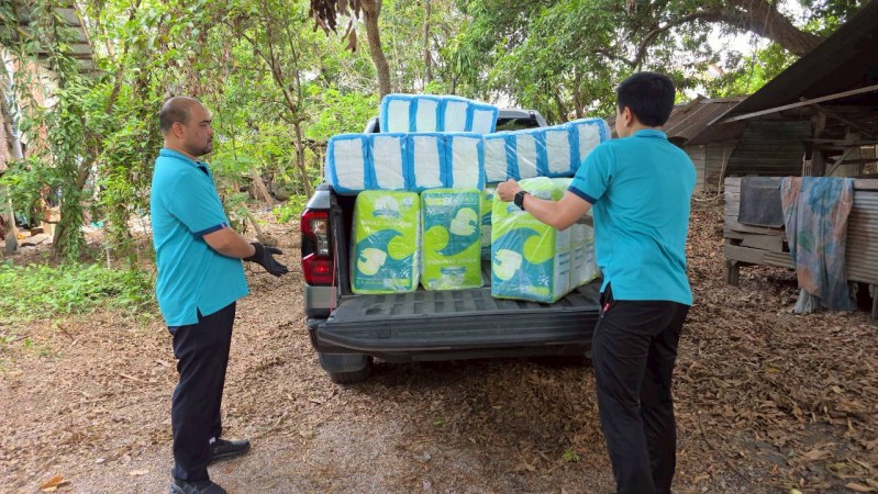 LINE_ALBUM_2842026_260428_26