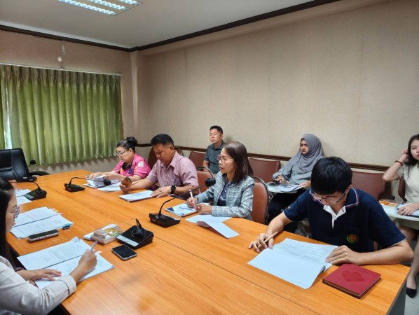 LINE_ALBUM_ประชุมคณะกรรมการสนับสนุนแผน 271069_261027_4