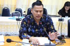 เทศบาลนครแม่สอดจัดการประชุมคณะผู้บริหารและหัวหน้าส่วนราชการเทศบาลนครแม่สอด ครั้งที่ 23/2560